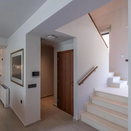 Anthemis Luxury 2